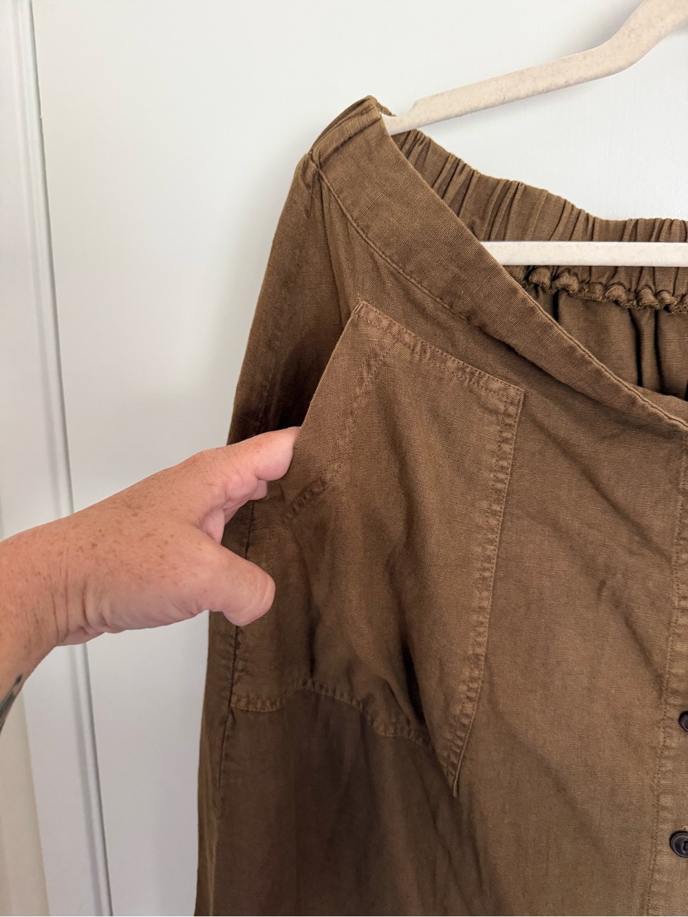 Universal thread button down skirt - Picture 3 of 4